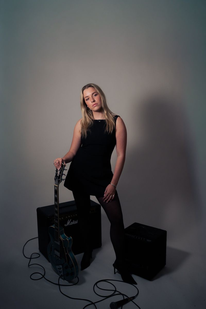 Jessica B, corporate events singer in London